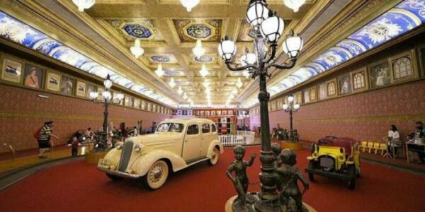 Museum Angkut Bagian Dalam